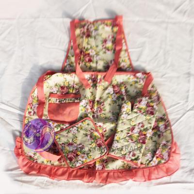 China Wholesale kitchen and sales and promotion alibaba china flower printing cotton customized potholder oven mitt kitchen aprons sets for women for sale