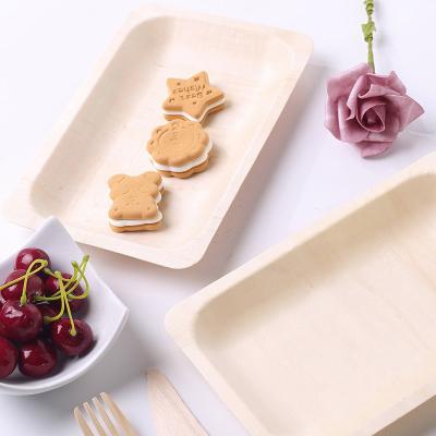 China Ambient Oven Safe Degradable Party Supplies Bamboo and Wooden Disposable Dinner Plate Set Sushi Food Cake Tray for Party for sale