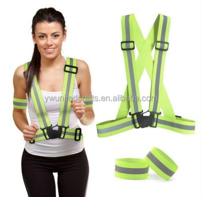 China 2018 Waterproof Reflective Running Vest Safety Reflective Safety Vest Belt Led Safety Reflective Clothing for sale