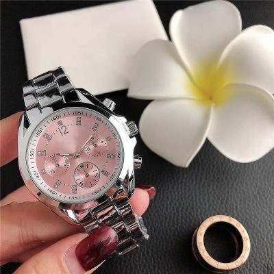 China Automatic Date Wristwatches Women Set Custom Logo Brands Gold Mens Digital Wristwatch Men Luxury Mens Ladies Unique Wristwatches Kids for sale