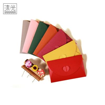 China Cheap Fancy Gift Envelope Design Pearl Color Heart Button Wedding Invitation Envelope for sale