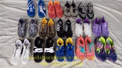 China old men sports shoes，used shoes，old shoes，second hand shoes，used bag，used cloth。 for sale