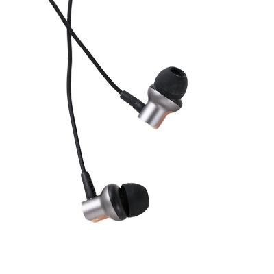 China 2020 Comfortable Original New Design Beveled In-ear Metal Wired Headphones for sale