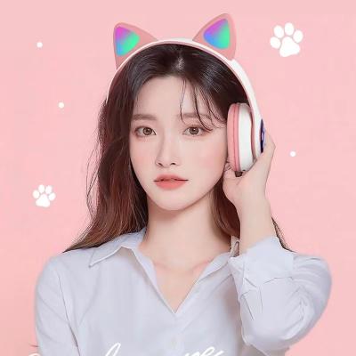 China New 2021 Kids TF Card Support TF Card Cartoon Cat Earphones Cute Wireless Cat Ear Headphone Christmas Gift for sale