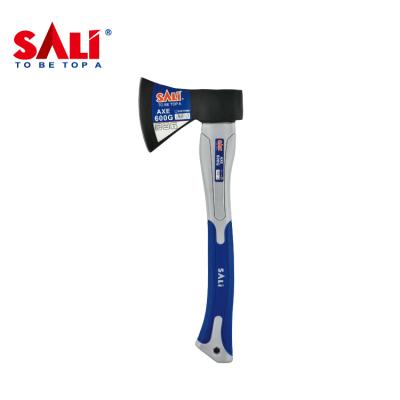 Cina SALI Wood Handle Ax Building Cut Tools Plastic Hammer Professional Steel Forged Ax in vendita