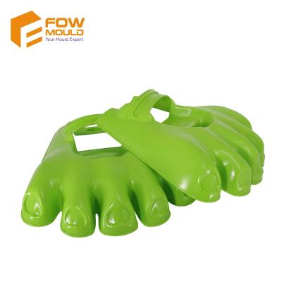 China Plastic FOW Brand/Global Leaf Hand Scoops And Leaf Grabber Patent for sale