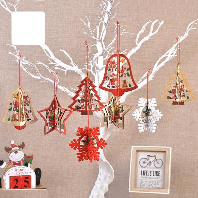 China Christmas Ornaments Christmas Decoration Supplies Wooden Snowflake Pendants Craft Christmas Tree Ornaments for sale