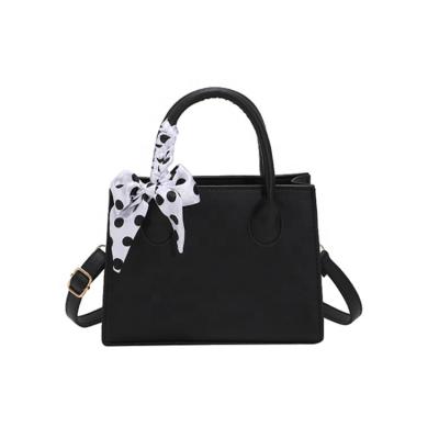 China Korean Simple Female Silk Scarf Messenger Bag Casual Fresh Small Price Small Version Daily Used Square Cross - Body Bag for sale