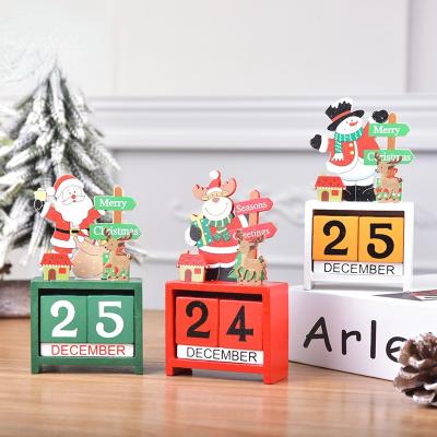 China Fabric Christmas Calendar Santa Claus Advent Wooden Christmas Train Holiday Decorations for sale