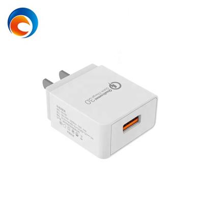 China USB Charger 18W 5V 5V 3A 9V 2A USB Charger 18W 5V 3A 9V 2A QC 3.0 Charging Adapter Single Fast Left Cell Phone Residential/General Purpose Chargers For Mobile Phone for sale