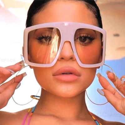 China 10 Years Experience 2021 New High Quality Fashionable Sunglasses Shape Retro Oversized One Piece Frame Women Sexy Sunglasses for sale