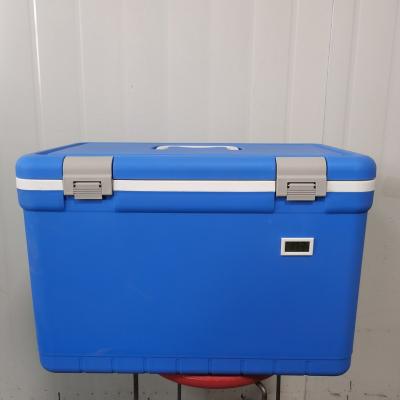 China Waterproof Portable 35L Passive Cold Box For Medicine Device With Temperature Display for sale