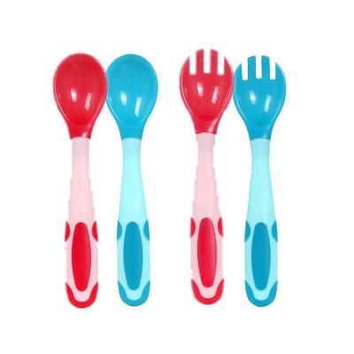 China Reasonable Temperature Change Feeding Children's BPA Free Silicone Bendable Baby Fork and Spoon Set for sale