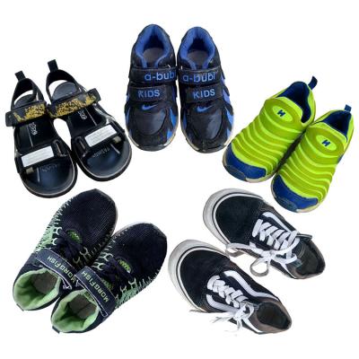 China Cushioning Sports Shoes Boys Occasion Hot Sale Basketball Shoes Boys Sneakers Used Non-slip Breathable Sport Children Casual Shoes for sale