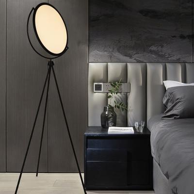 China Lighting Works Modern Black Metal Flexible Tripod Unique Corner Led Standing Floor Lamp For Hotel for sale