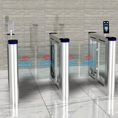 Cina Riconoscimento facciale Controllo di accesso Tornitore Porta Swing Barriera velocità Porta Tornitore in vendita