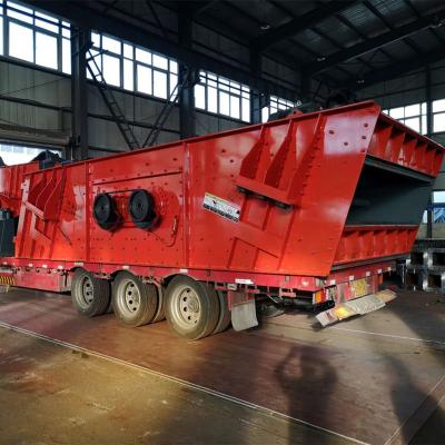 China 11KW Mining Vibrating Screen Machine 80t/H-240t/H Handling Capacity for sale