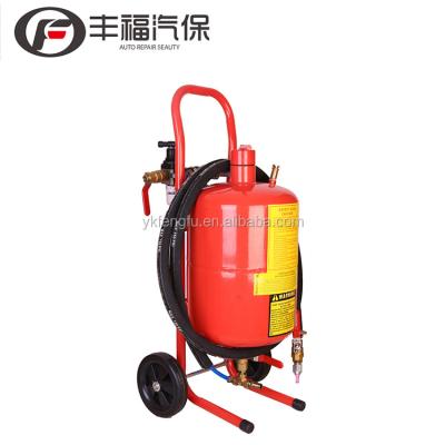 China Metal cleaning 5 gallon sandblaster with vacuum, high quality sandblaster for sale for sale