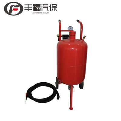 China Metal sand cleaning blaster with vacuum, high quality sand blaster for sale! for sale