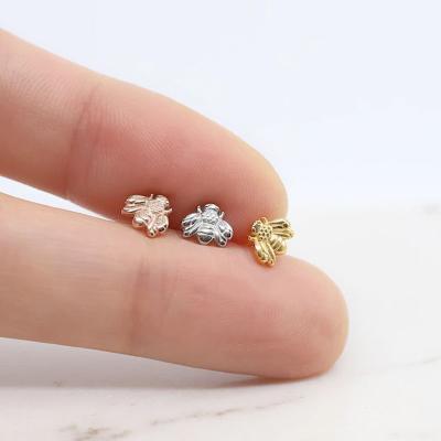 China Summer 2022 Titanium Astm F136 Bee Lip Earrings 100% Hypoallergenic Nickel Free Internally Threaded Labret Stud for sale