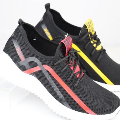 China CUSHIONING 2020 Best Seller Tenis Men New Styles Fashion Sneakers Low Price Comfortable Lightweight Sports Shoes for sale