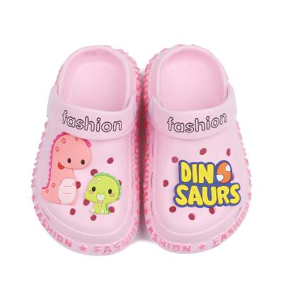 China New Breathable Cartoon Design Kids Slips Softly Comfortable Cute Children Eva Clog Baby Beach Sandal Summer Shoes Children Shoes for sale