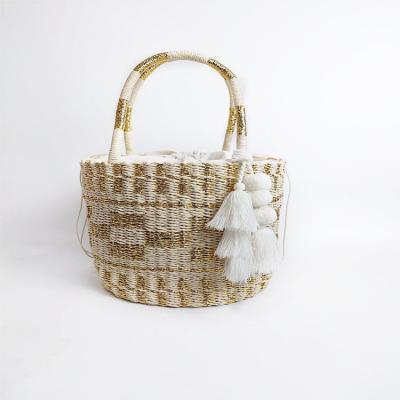 China No 2022 fashion raffia handbag summer woven vellum braid straw beach bag tote for sale