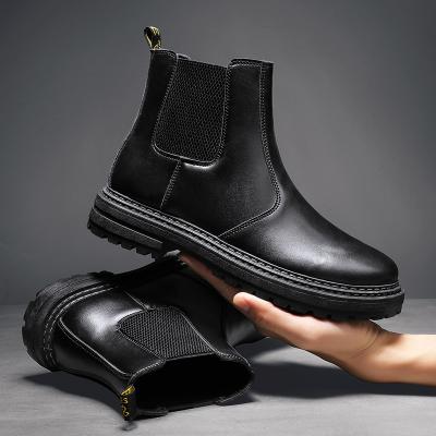 China Fashion Trend Spring and Autumn New Men's Martin Boots 2021 Fashion Sports Shoes Tend All-match Non-slip Machining Boots for sale