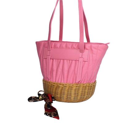 China Fashion Amazon Bag Large Capacity Rattan Woven Beauty Top Selling Soft Stitching Leather Soft Bag Tote Shoulder Bag for sale