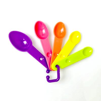 China Viable Fast Delivery Plastic Sugar Cake Baking Spoon Kitchen Measuring Scoop Useful Baking Measuring Scoop for sale