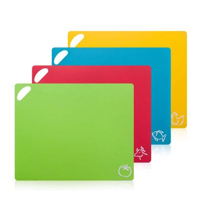 China Mats Modern Plastic Cutting Board Food Grade Set of 4 for sale