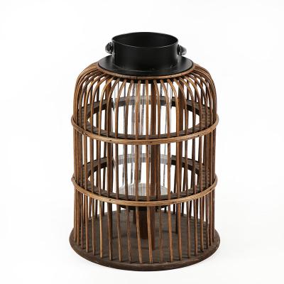 China China Wholesale Modern Attractive Wooden Lanterns Cheap Decorative Candle Holder for sale