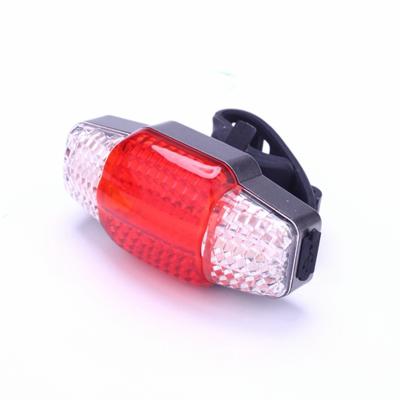 China Multi-functional Smart Red Light USB Bicycle Red Light Bike Brake Rechargeable Turn Signal for Bike or Scooter for sale