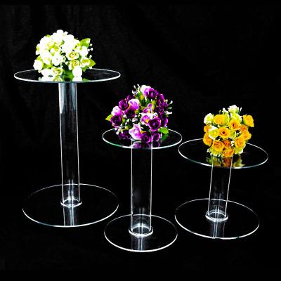 China Round Cake Eco-friendly Crystal Stand Table Dessert Decoration Wedding Birthday Display Stand Acrylic Shelf for sale