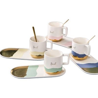 China Sustainable Customized Artistic and Modern Luxury Teacup Set Service for 4 Coff Tea Cups and Saucers for sale