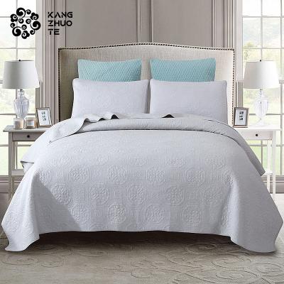 China Non-toxic high-grade cotton simple three-dimensional pattern quilted non-toxic selected comforter bedding set for sale