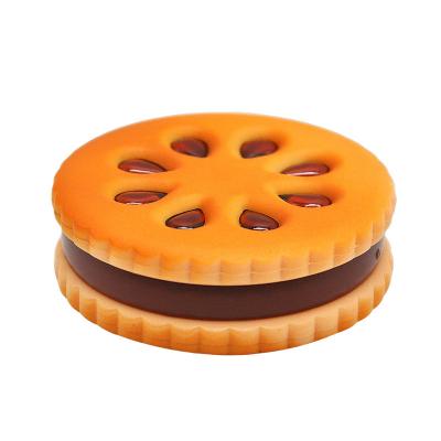 China Tobacco Grinding Cookie Shape 57MM Plastic 2 Parts Herb Grinder Zinc Alloy Teeth Herb Crusher Smoking Accessories Herb for sale