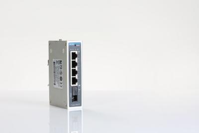 China Puertos industriales del soporte 5 del carril del dinar del interruptor de Ethernet de HiOSO 1310nm en venta