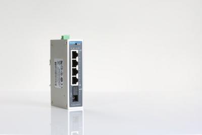 China 1 1000M FX 4 10/100/1000M Port-Schalter Ethernet-RJ45 5, Lärm-Schienen-Schalter-Berg zu verkaufen