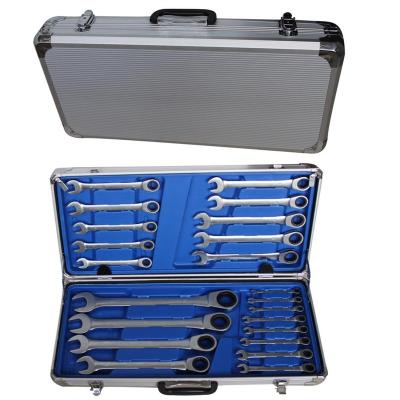 China Strong Combination 22pc Ratchet Wrench Set Wrench Kit With Aluminum Case for sale