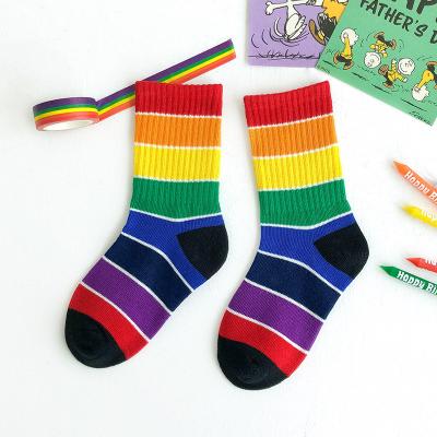 China Drop Shipping Breathable Cotton Rainbow Stripe Kids Socks Spring Autumn Kids Socks Chinese Supplier To Absorb Sweat Socks For Boys And Girls for sale