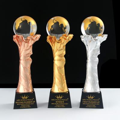 China Hot Selling Europe JY Gold Ribbon Brass Color Globe Ball Crystal Trophy for Souvenir Gift for sale