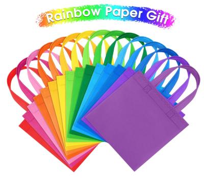 China Aanpasbare logo's Groothandel Blank herbruikbare regenboogkleuren Niet-geweven DIY-cadeautasjes Te koop