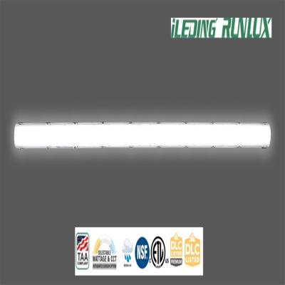 China 110° Beam Angle LED Tri-proof Light with 140lm/W Efficacy LED Vapor Tight Light for sale