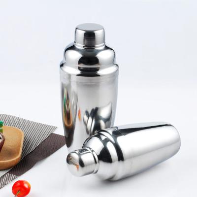 China Shaker Shaker Set Stainless Steel Cocktail Shaker Food Grade Steel Cocktail Bar for sale