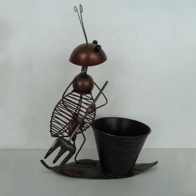 China Hot-selling Metal Ant For Home Decoration Large Capacity Garden Style Cute Animal Big Eyes for sale