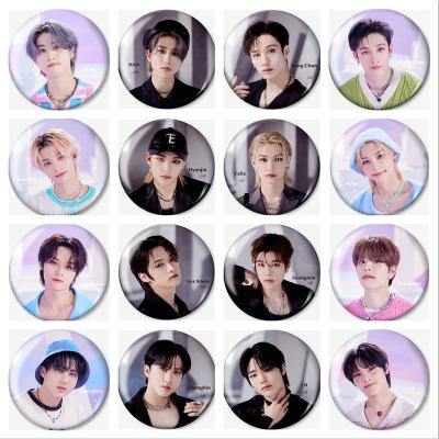 China The Other Kpop Idol Group Stray Kids Dome Tour 2023 Pop 5 STAR Button Pin Badge Tinplate Badge for sale