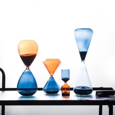 China Minimalist Customize Unique Colored Decorative Diamond High Borosilicate Hourglass Glass Sand Timer for sale