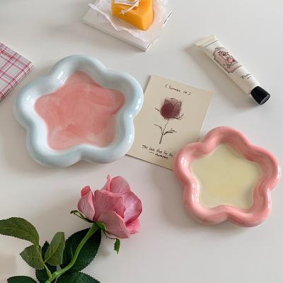 China ZH Style Girl Heart Water Fruit Dish Cake Plate Viable Wholesale Korean Fancy Flower Shaped Ceramic Wedding Dish for sale