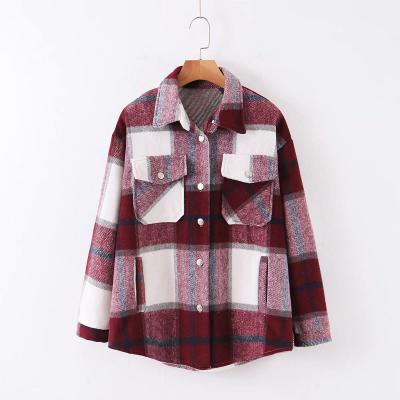 China Anti-wrinkle 16 design plaid colorway oversized shirt coat pocket casual women's jackets for sale